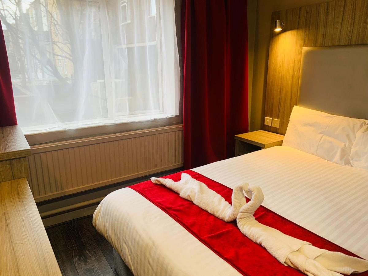 Lily Hotel Londen
